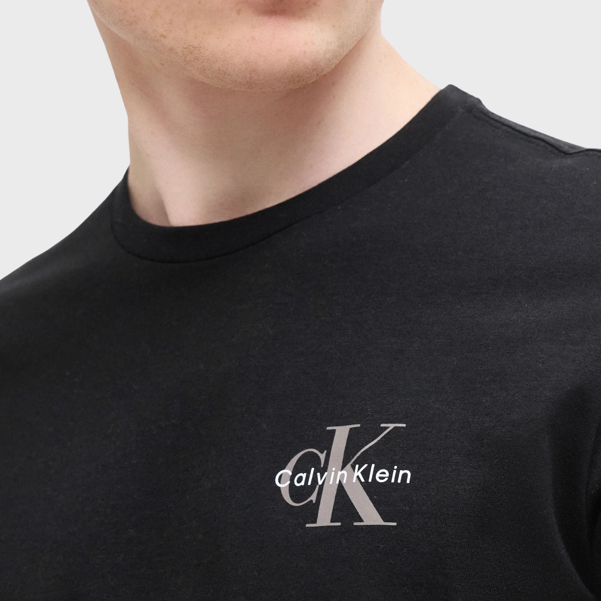 T-SHIRT Nero Calvin Jeans