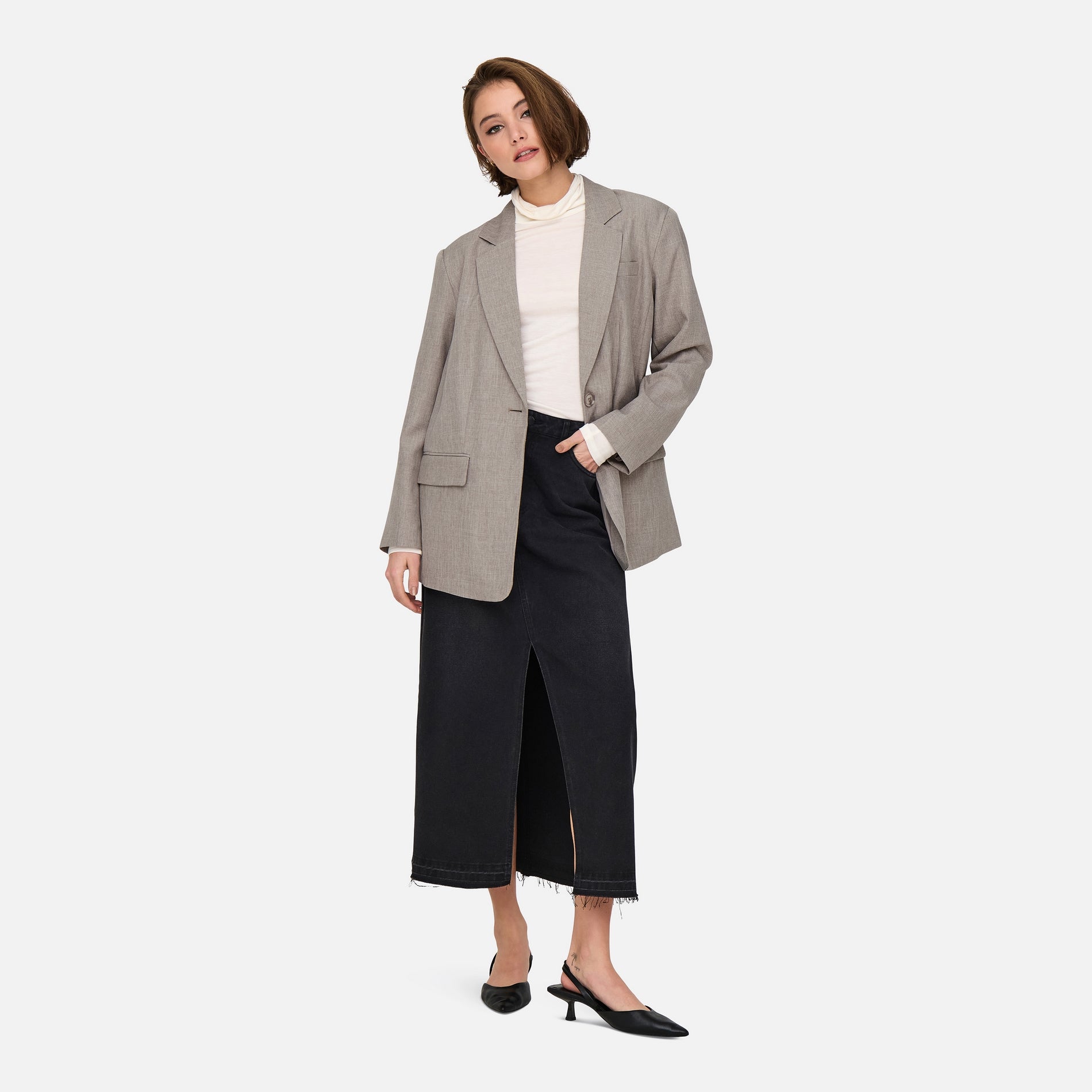 GIACCA Beige Only