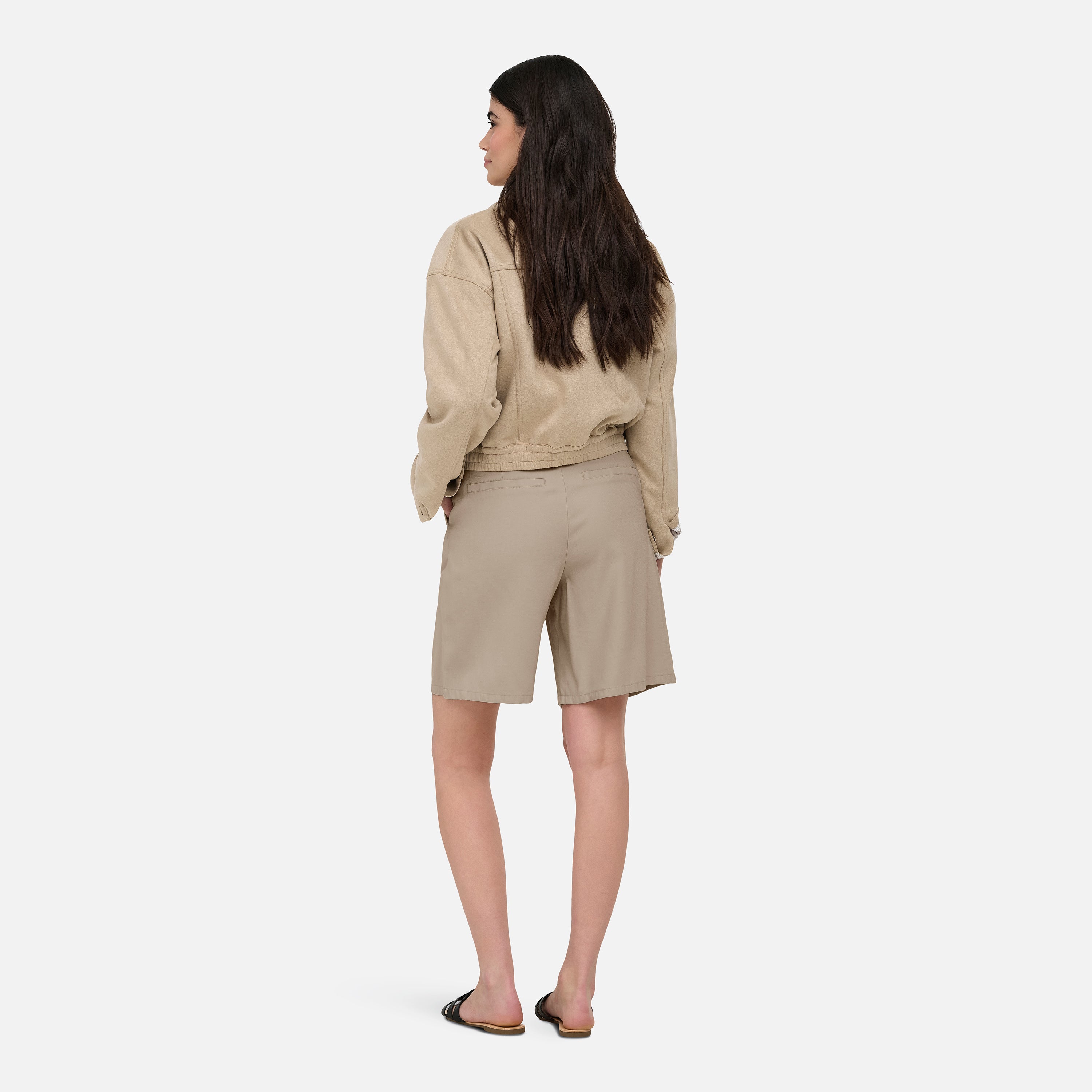 SHORTS Beige Only