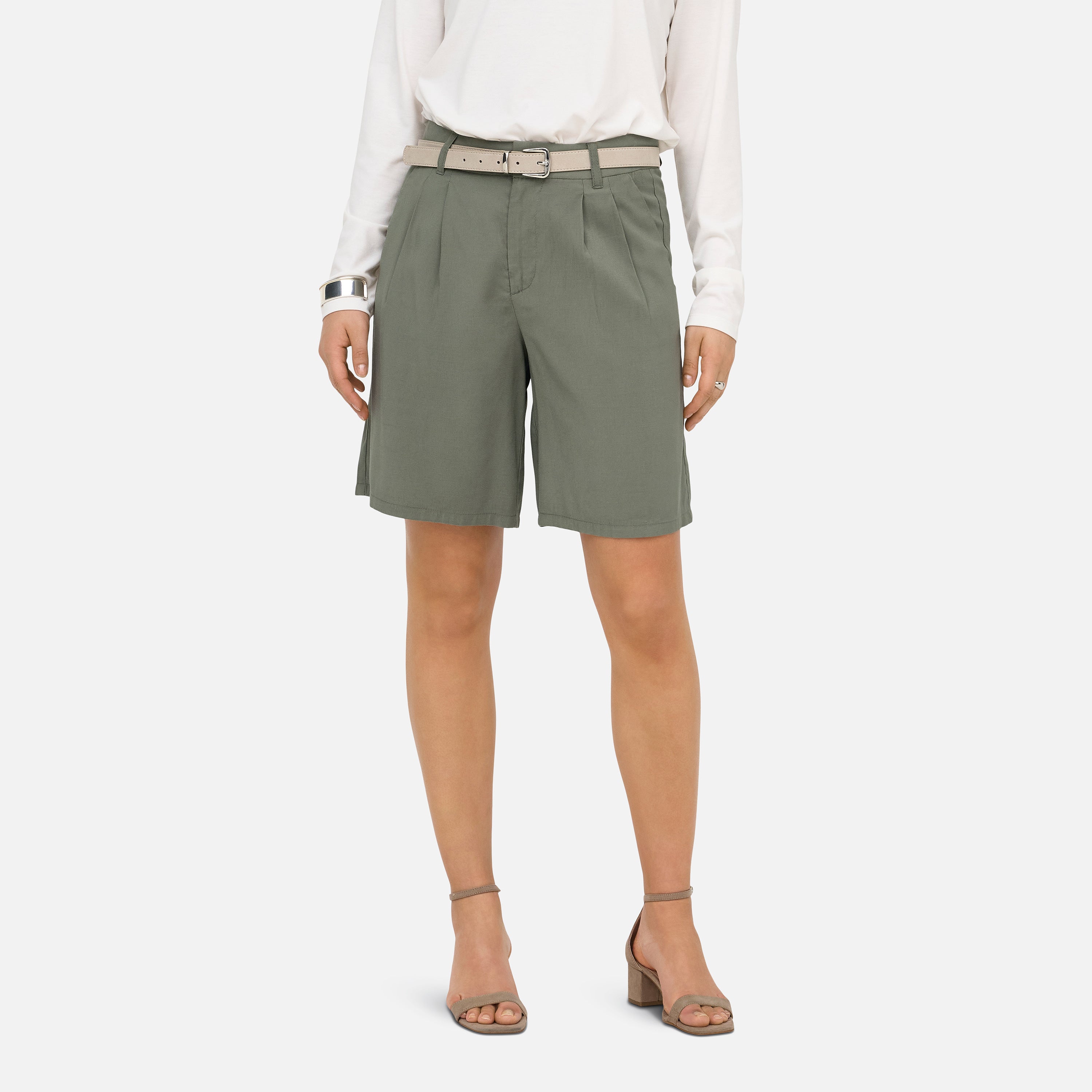 SHORTS Verde Only